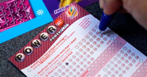 can canadian residents play powerball lottery|Powerball jackpot climbs to US$800 million, and .